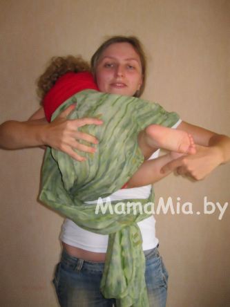 Фотоинструкция к слингу-шарфу. Как положить ребенка в "Колыбельку" в простой крест. Как кормить грудью в слинге-шарфе.